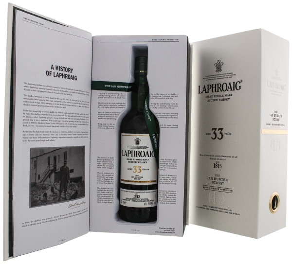 Laphroaig Single Malt Scotch Whisky 33 Jahre The Ian Hunter Story Book 3 Source Protector 0,7L 49,9%
